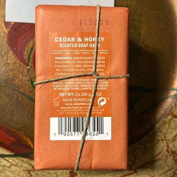 CASTELBEL LIMITED EDITION Cedar Honey Scented Soap Bars for Men 2 Bars - Picture 7 of 8